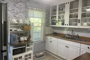 340 Elm St, Pittsfield, MA 01201 - Photo 3