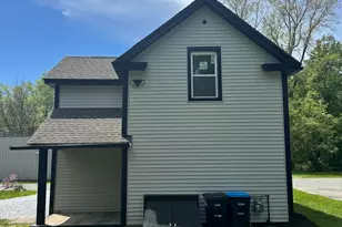 34 Hungerford St, Pittsfield, MA 01201 - Photo 3