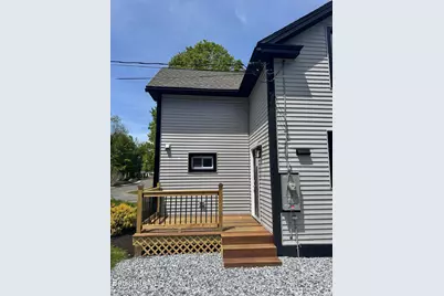 34 Hungerford St, Pittsfield, MA 01201 - Photo 5