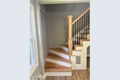 34 Hungerford St, Pittsfield, MA 01201 - Photo 15