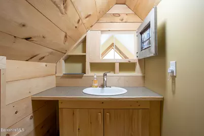 261 East St, Mount Washington, MA 01258 - Photo 25