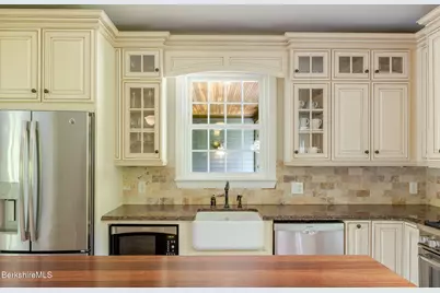 249 Boardman St, Sheffield, MA 01257 - Photo 17