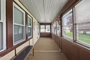 142 Benedict Rd, Pittsfield, MA 01201 - Photo 3