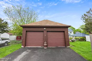 142 Benedict Rd, Pittsfield, MA 01201 - Photo 31