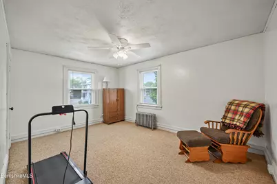 142 Benedict Rd, Pittsfield, MA 01201 - Photo 17