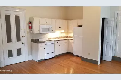 465 Chapel St, Lee, MA 01238 - Photo 31