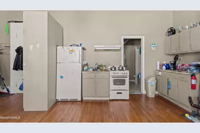 465 Chapel St, Lee, MA 01238 - Photo 17
