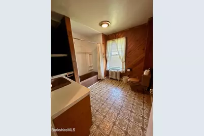17 Ashuelot St, Dalton, MA 01226 - Photo 11