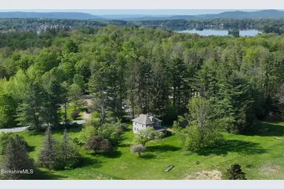 86 Miner Rd, Lanesborough, MA 01237 - Photo 17