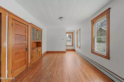34 Daniels Ave, Pittsfield, MA 01201 - Photo 7