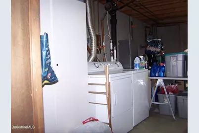 124 Walker St, North Adams, MA 01247 - Photo 29