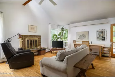 17 Holly Ln, Williamstown, MA 01267 - Photo 3