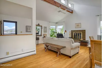 17 Holly Ln, Williamstown, MA 01267 - Photo 5
