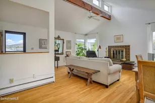 17 Holly Ln, Williamstown, MA 01267 - Photo 5