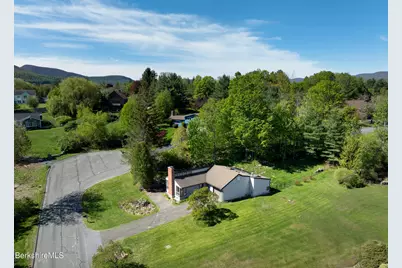 17 Holly Ln, Williamstown, MA 01267 - Photo 27