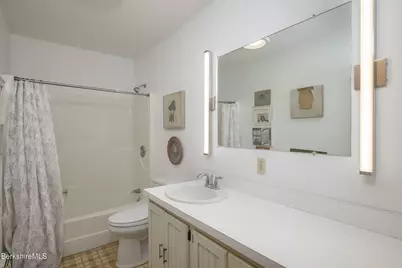17 Holly Ln, Williamstown, MA 01267 - Photo 15
