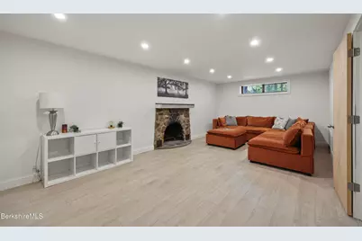 76 Kenilworth St, Pittsfield, MA 01201 - Photo 31