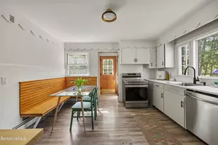 76 Kenilworth St, Pittsfield, MA 01201 - Photo 13