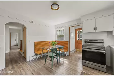 76 Kenilworth St, Pittsfield, MA 01201 - Photo 11