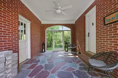 76 Kenilworth St, Pittsfield, MA 01201 - Photo 19