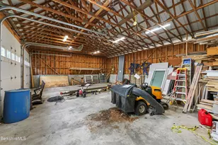 924 Henderson Rd, Williamstown, MA 01267 - Photo 39