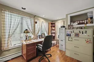 924 Henderson Rd, Williamstown, MA 01267 - Photo 11