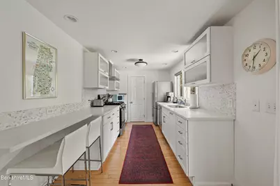 22 Goodrich St, Stockbridge, MA 01262 - Photo 15