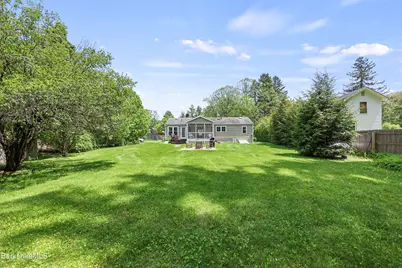 22 Goodrich St, Stockbridge, MA 01262 - Photo 29