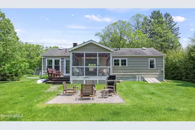 22 Goodrich St, Stockbridge, MA 01262 - Photo 25