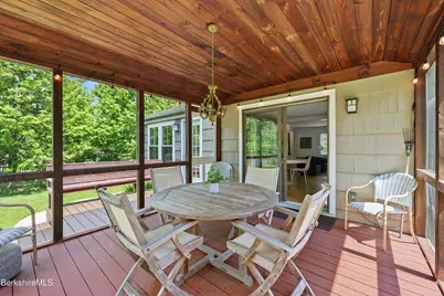 22 Goodrich St, Stockbridge, MA 01262 - Photo 11