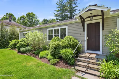 22 Goodrich St, Stockbridge, MA 01262 - Photo 3