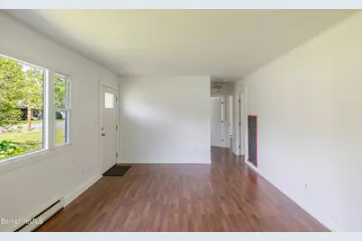 11 Wyantenuck St, Great Barrington, MA 01236 - Photo 7