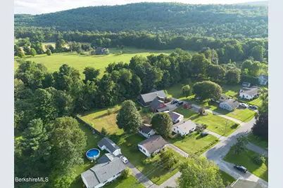 11 Wyantenuck St, Great Barrington, MA 01236 - Photo 33