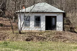 427 W Rd, Clarksburg, MA 01247 - Photo 3