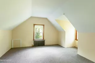 347 Maple St, Hinsdale, MA 01235 - Photo 15