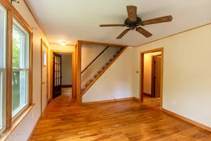 347 Maple St, Hinsdale, MA 01235 - Photo 7