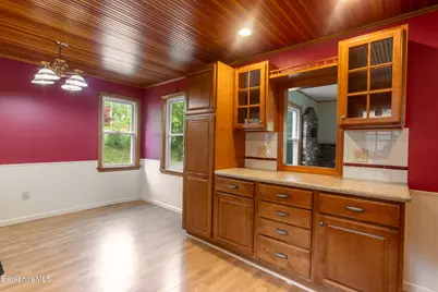 347 Maple St, Hinsdale, MA 01235 - Photo 5