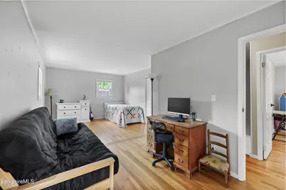 130 Franklin St, North Adams, MA 01247 - Photo 35
