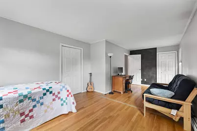 130 Franklin St, North Adams, MA 01247 - Photo 37