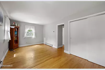 130 Franklin St, North Adams, MA 01247 - Photo 33