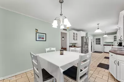 130 Franklin St, North Adams, MA 01247 - Photo 25