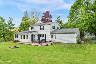 130 Franklin St, North Adams, MA 01247 - Photo 49