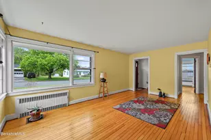 196 Phelps Ave, North Adams, MA 01247 - Photo 9