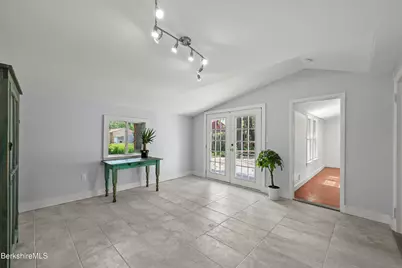 689 N Main St, Sheffield, MA 01257 - Photo 7