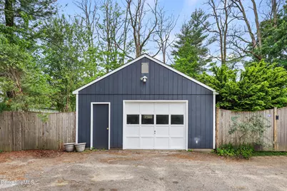 689 N Main St, Sheffield, MA 01257 - Photo 3