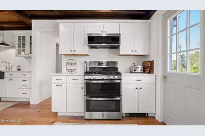 163 Cleveland Rd, Dalton, MA 01226 - Photo 21