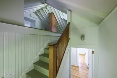 8 Oak St, Great Barrington, MA 01230 - Photo 39