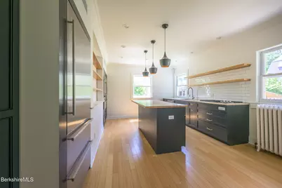 8 Oak St, Great Barrington, MA 01230 - Photo 19