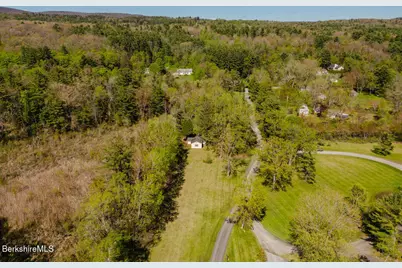 8 Heberts Cove, Monterey, MA 01245 - Photo 3