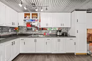 192 Curran Rd, Cheshire, MA 01225 - Photo 5